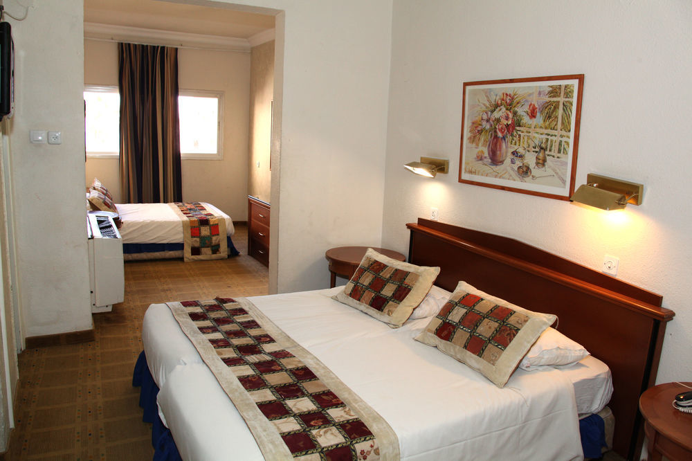 Glatt Eden Hotel Тиверіада Номер фото